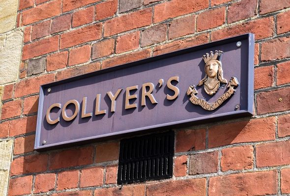 collyers plaque